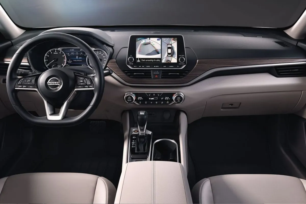 داخلية نيسان ألتيما