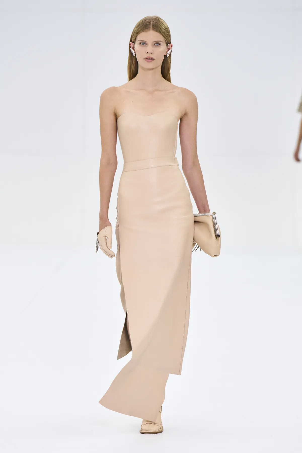 أسبوع باريس في يومه الأخير