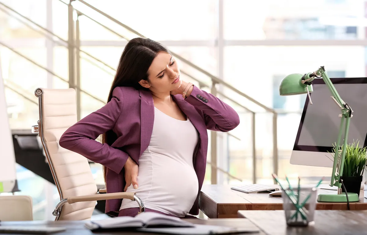 6 طرق لعلاج آلام الرقبة أثناء الحمل