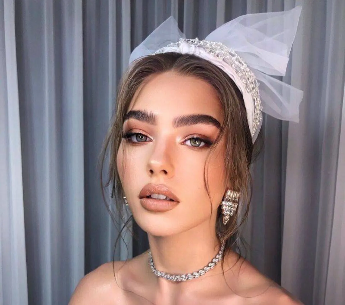 تسريحات شعر عروس 2022