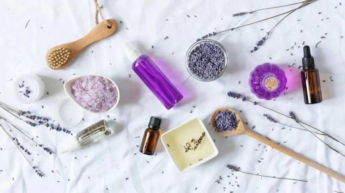 زيوت لتقوية الشعر