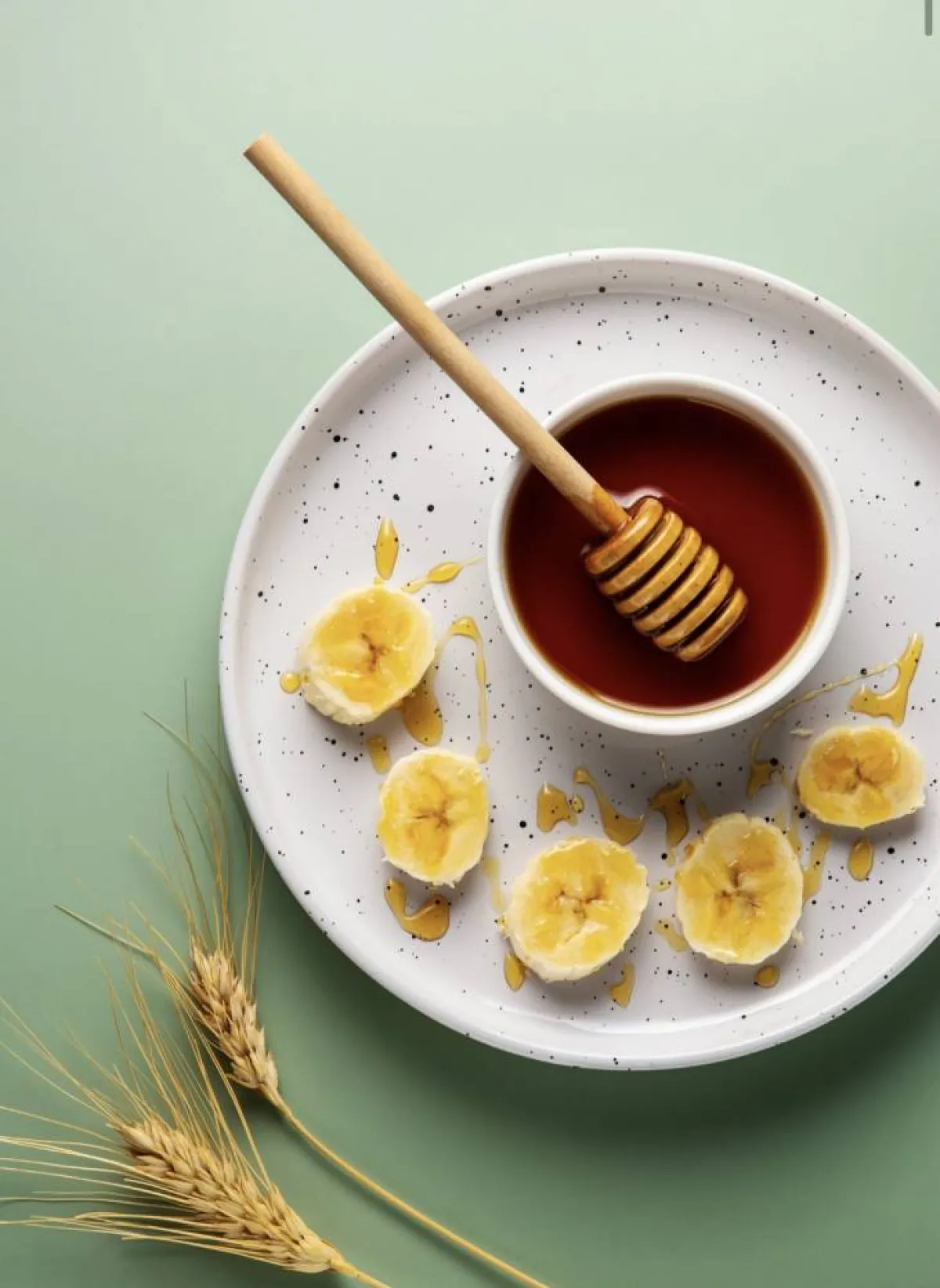 العسل والموز للبشرة