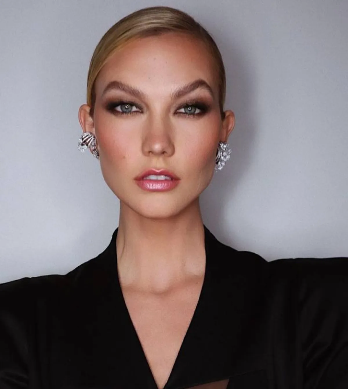 أساليب مكياج كارلي كلوس