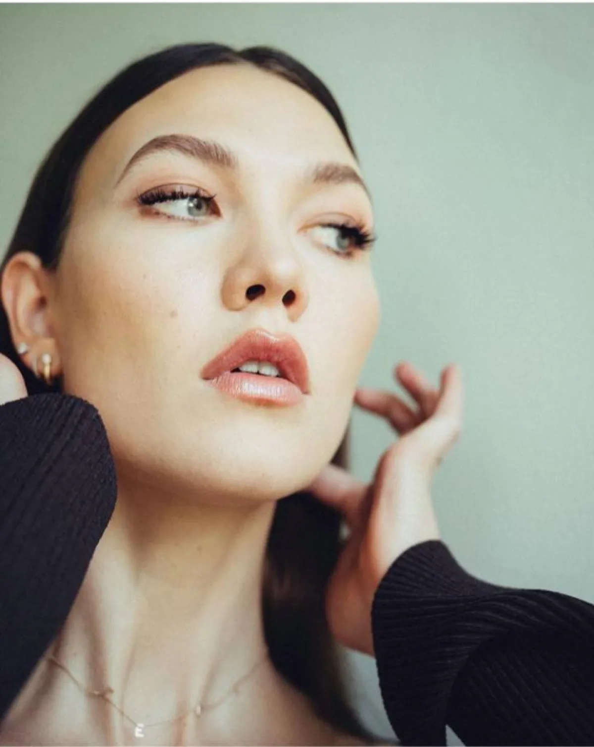 أفكار مكياج كارلي كلوس