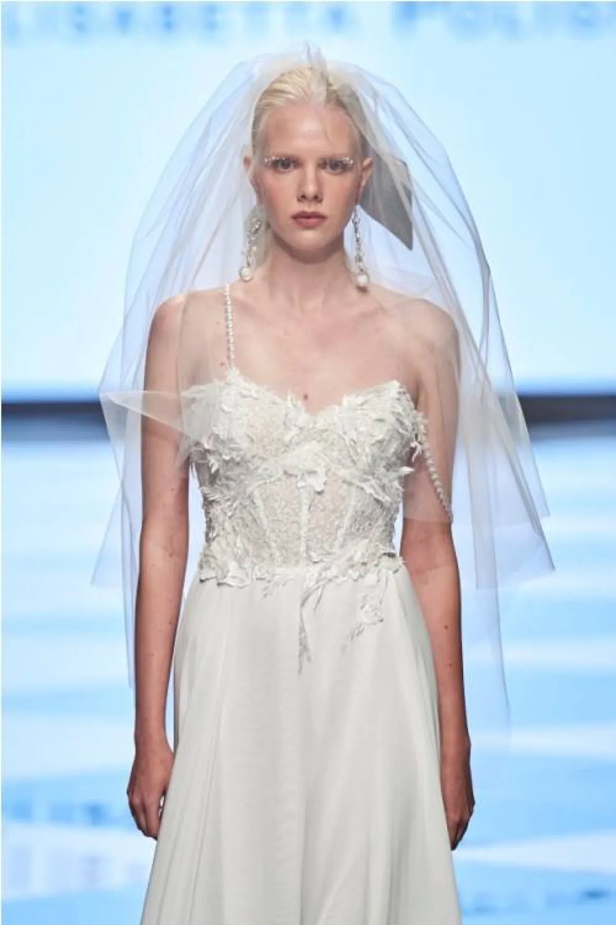 طرحة قصيرة من إليزابيتا بولينيانو Elisabetta Polignano