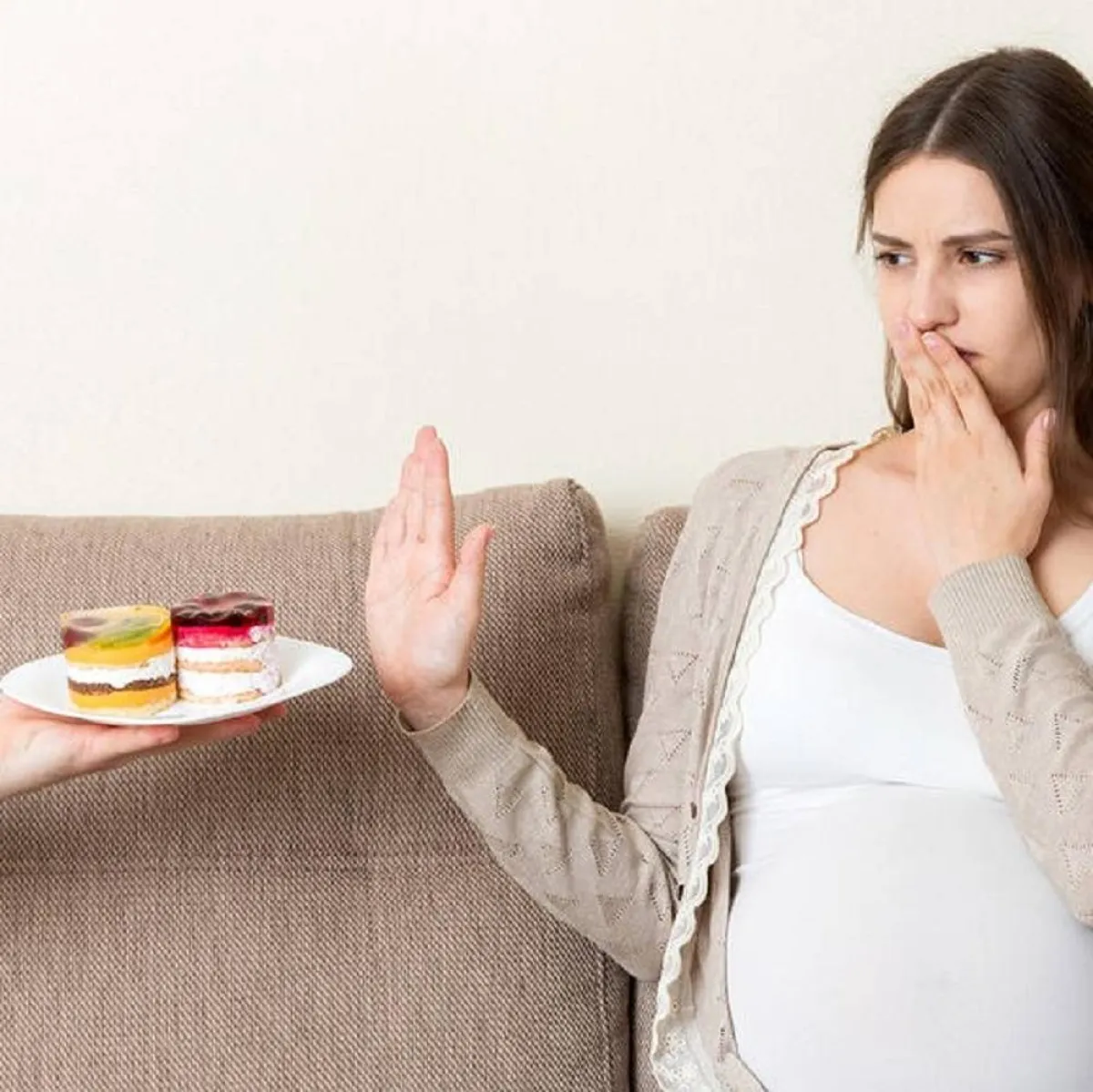 صورة لحامل ترفض بعض الطعام