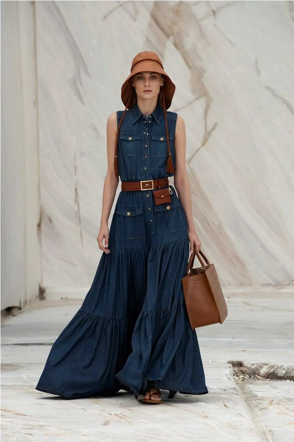 موديلات فساتين جينز لصيف 2022 من إليزابيتا فرانكي  Elisabetta Franchi