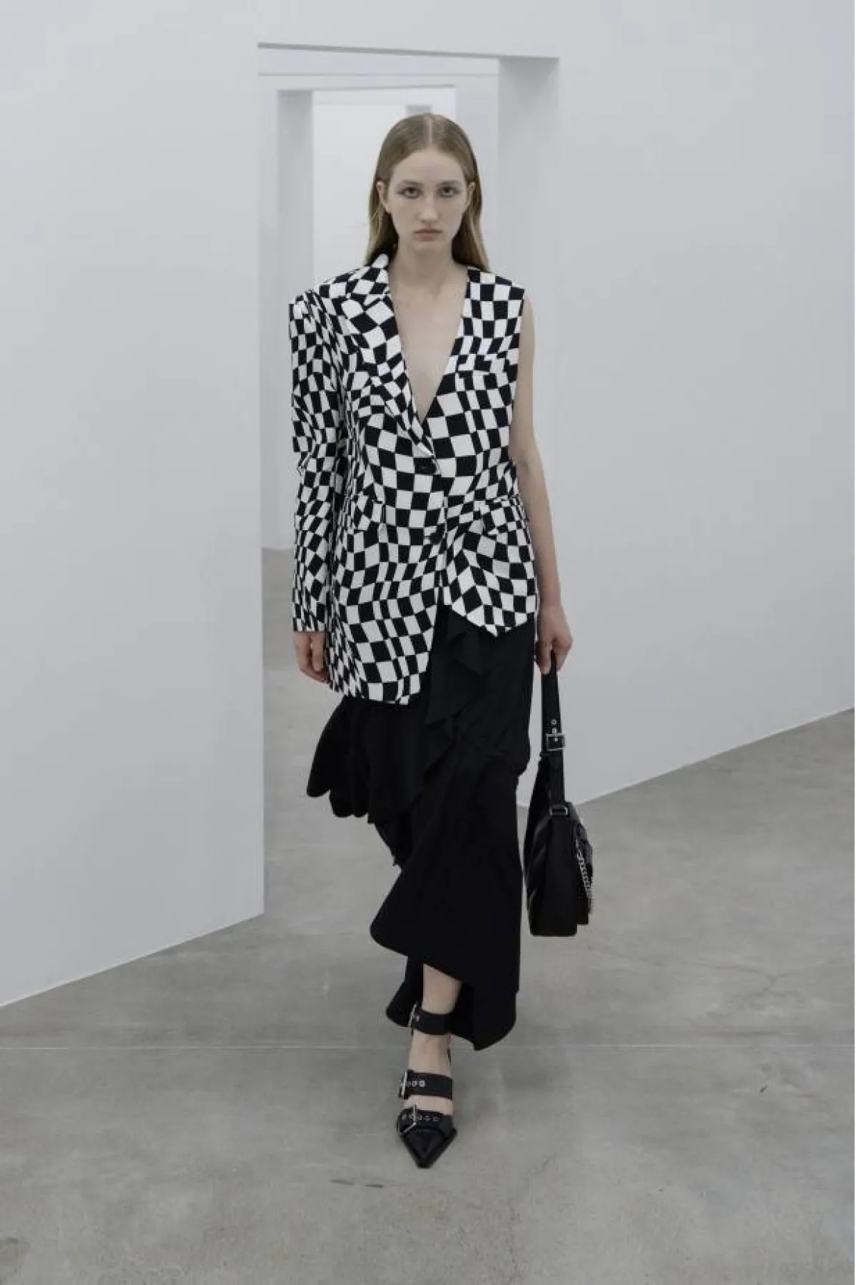 سترة غير متجانسة من أنا كيكي