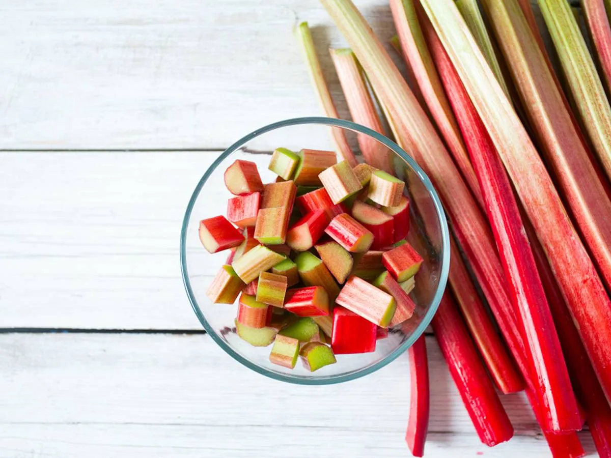 فوائد عشبة الراوند للقولون ممتازة