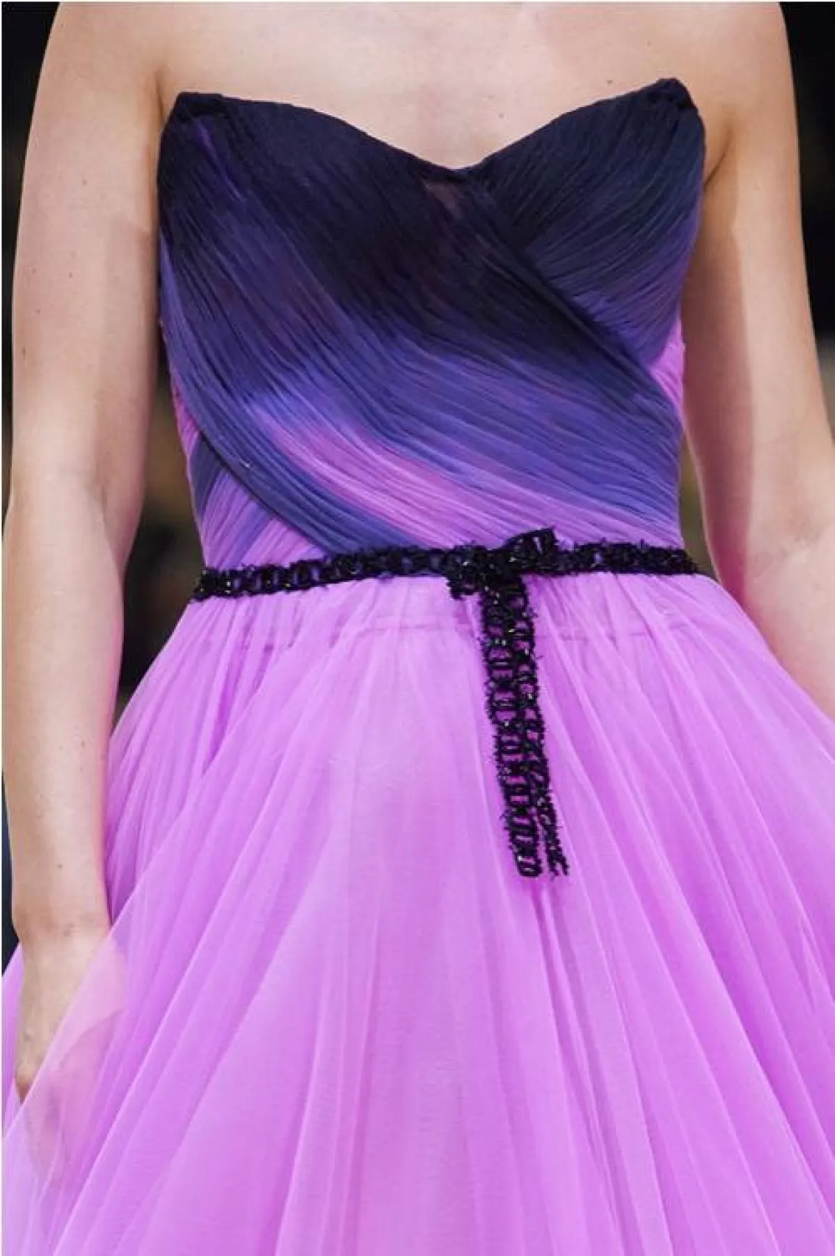 حزام رفيع من مرام برهان  Maram Borhan