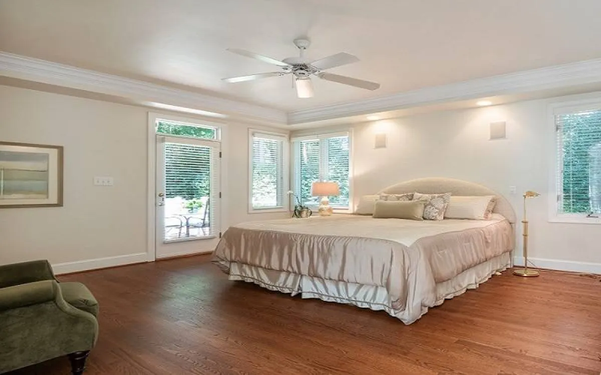 تهوية غرفة النوم، واستخدام ملاءة خفيفة، يساعد في التخلص من الأرق