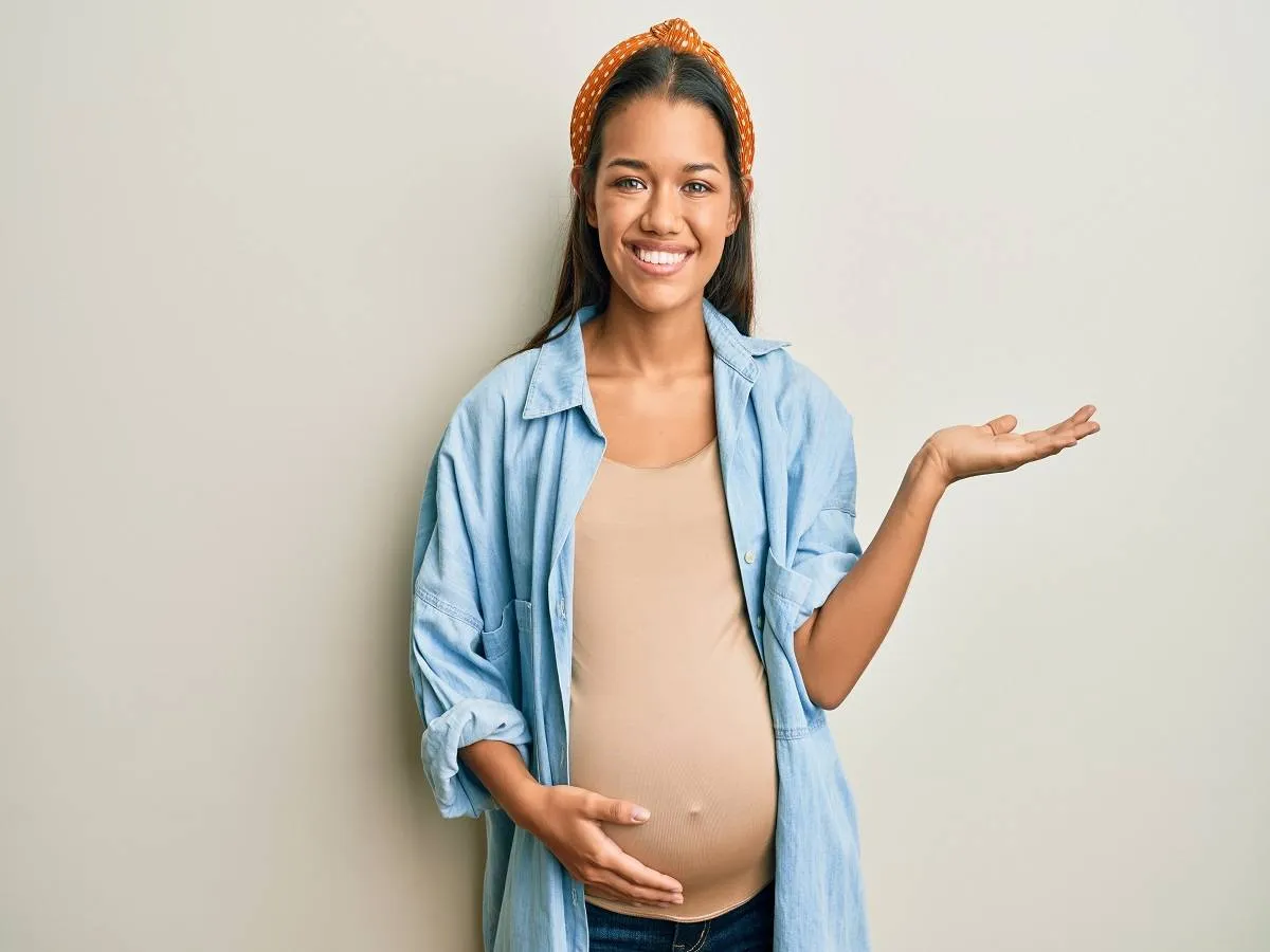 صورة لحامل  في الثلث الأخير من الحمل