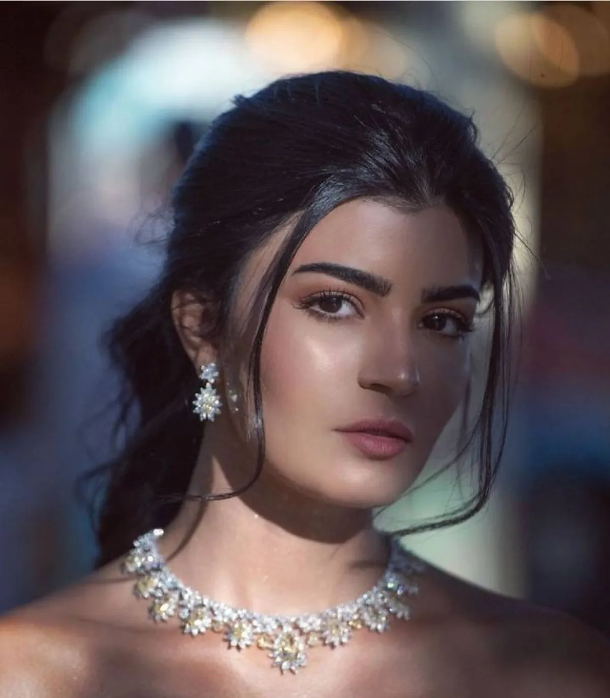 تسريحات شعر مرفوعة من ميلا الزهراني