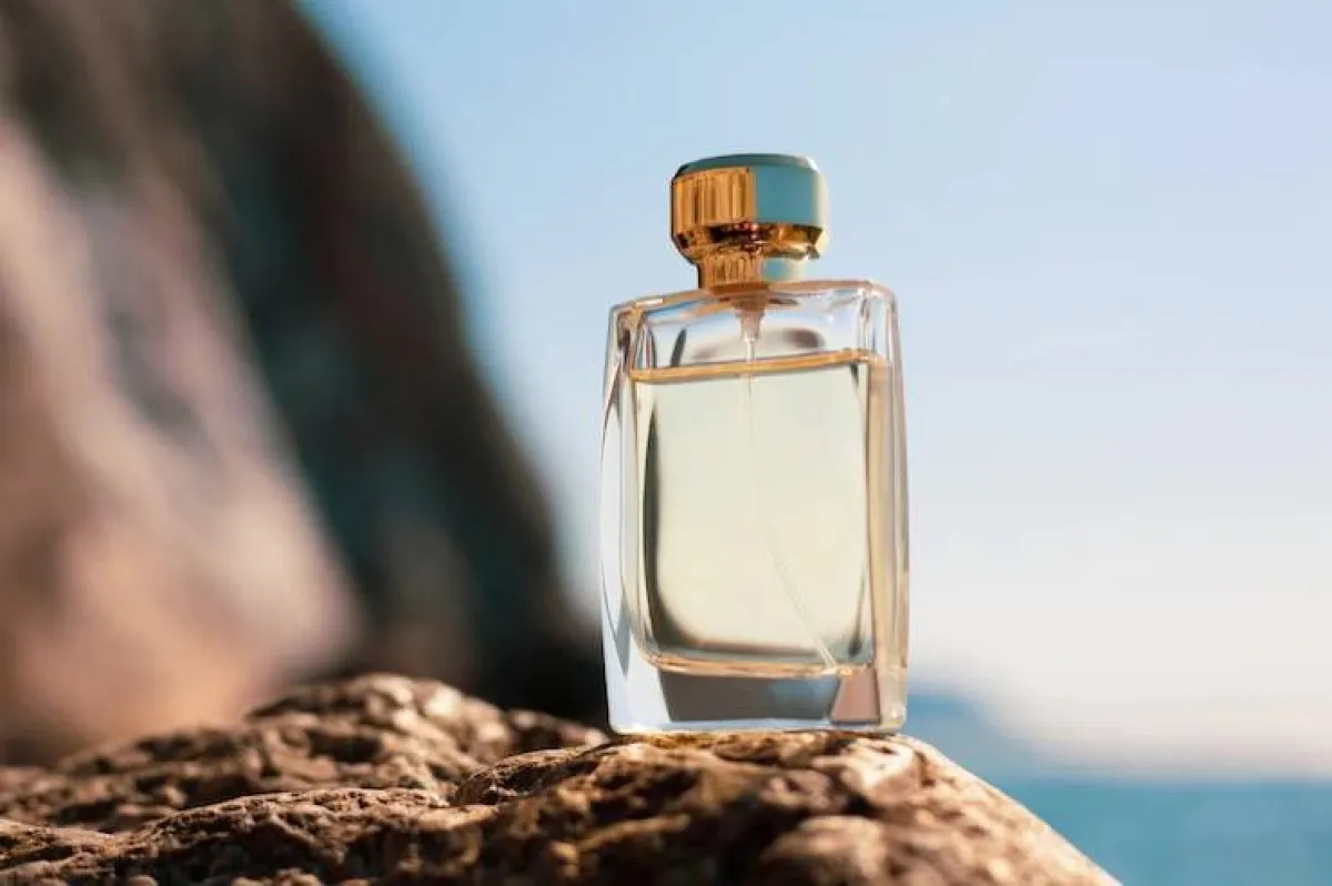 عطور برائحة البحر