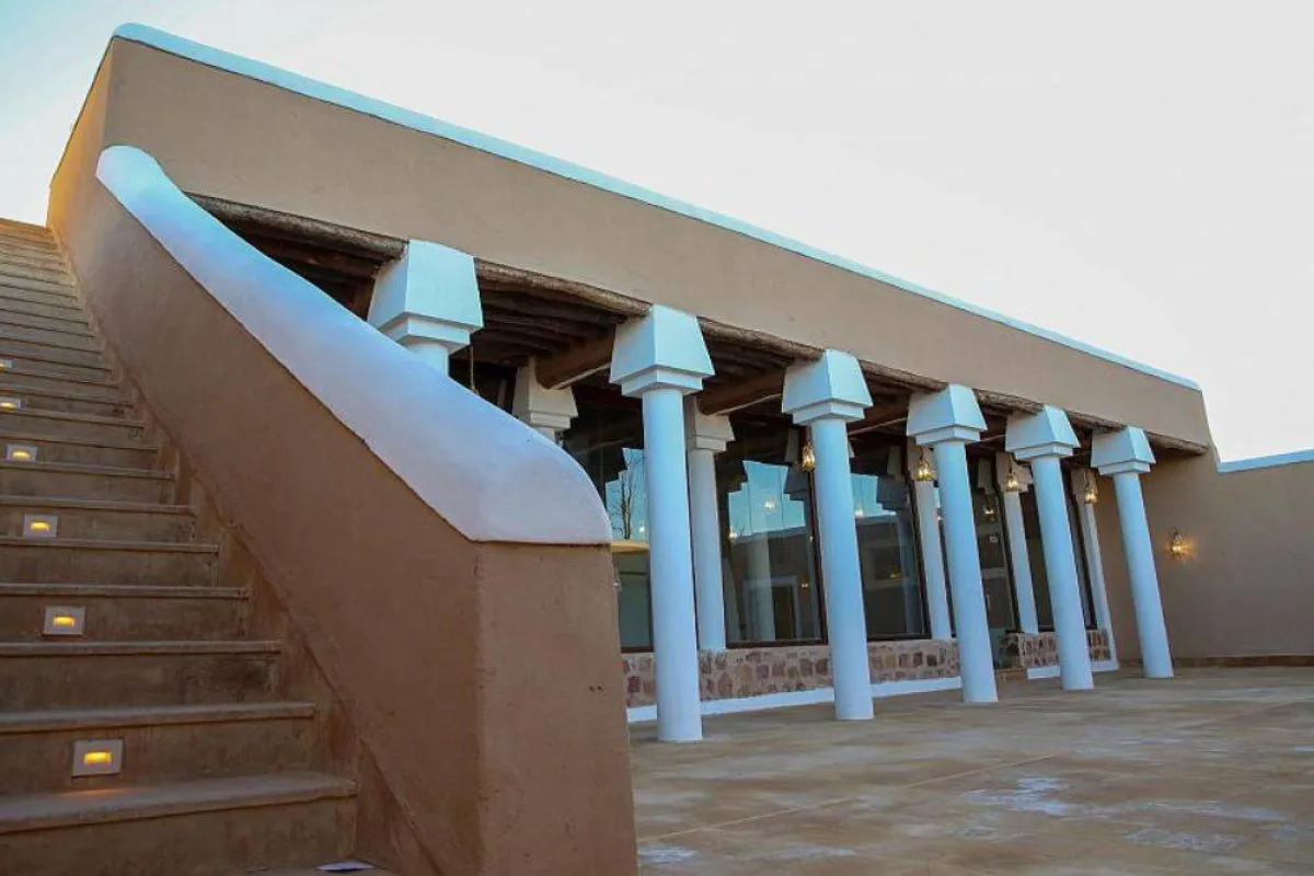 تظهر الصورة مسجد قفار مصدر الصورة وكالة الأنباء السعودية واس