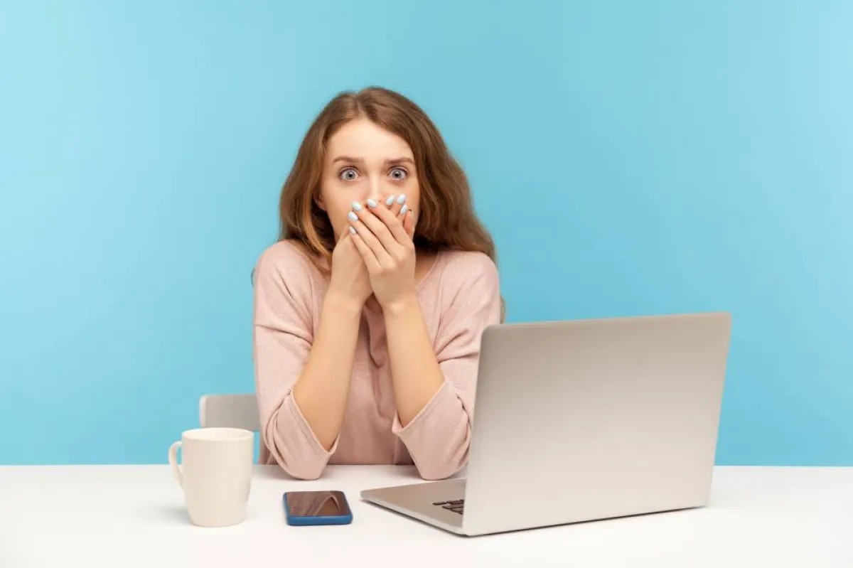 ما هي عادات التواصل السيئة في العمل؟