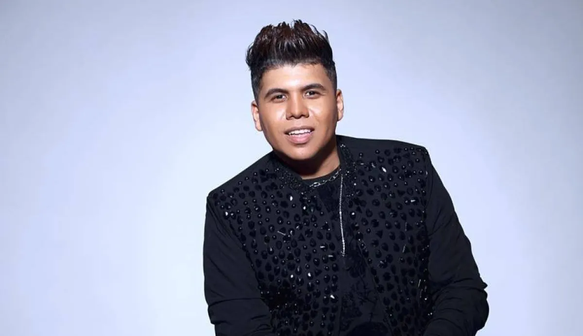 عمر كمال - صورة من حسابه على فيسبوك