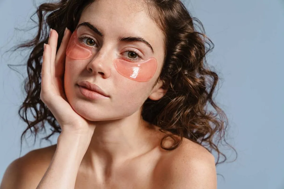 لصقات العيون