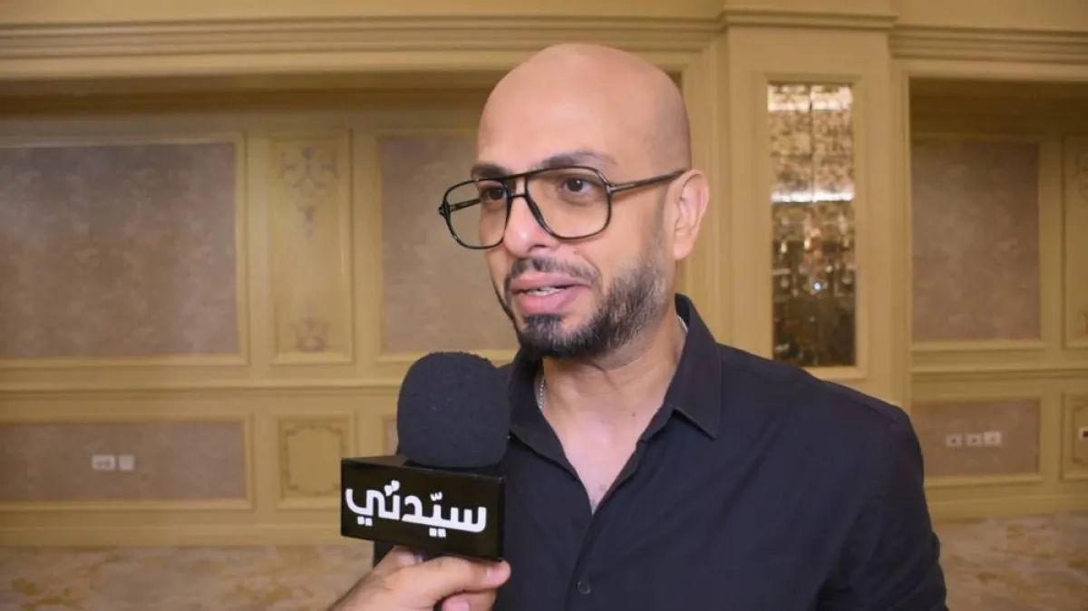 أحمد مراد خلال مقابلته مع سيدتي - تصوير محمد عربي - خاص سيدتي