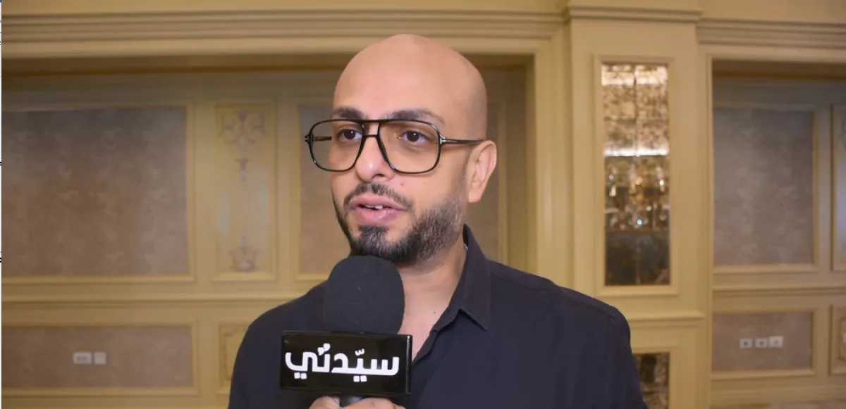 أحمد مراد خلال مقابلته مع سيدتي - تصوير محمد عربي - خاص سيدتي