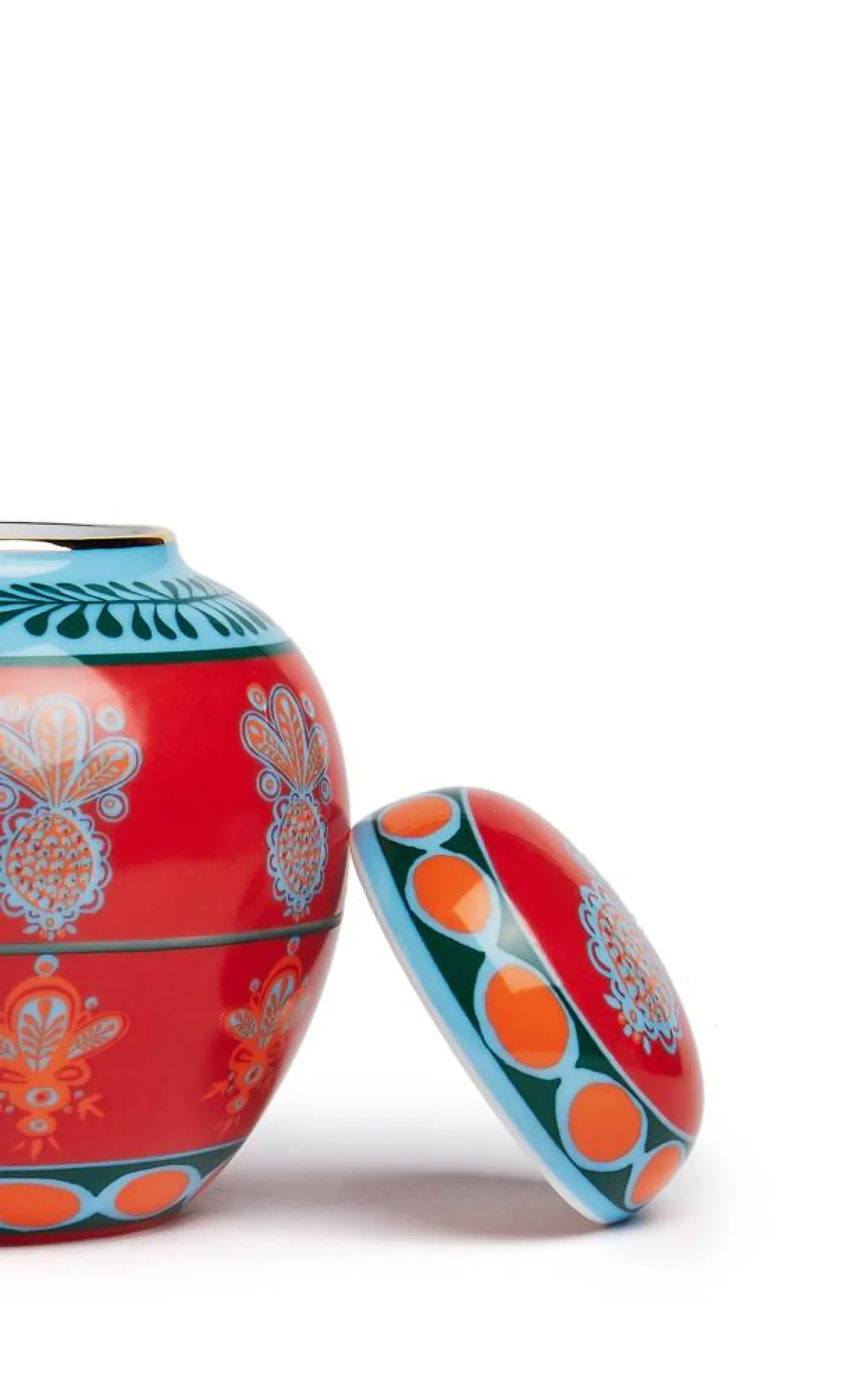 برطمان متوافر في متجر "لا دابل جي" في "بلومينغديلز"