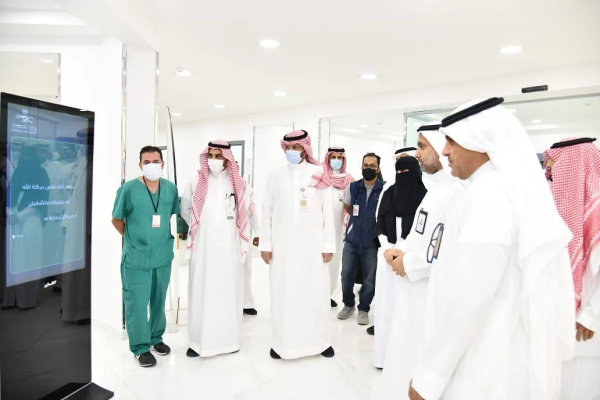 وزير الصحة يفتتح 8 مراكز صحية بجدة