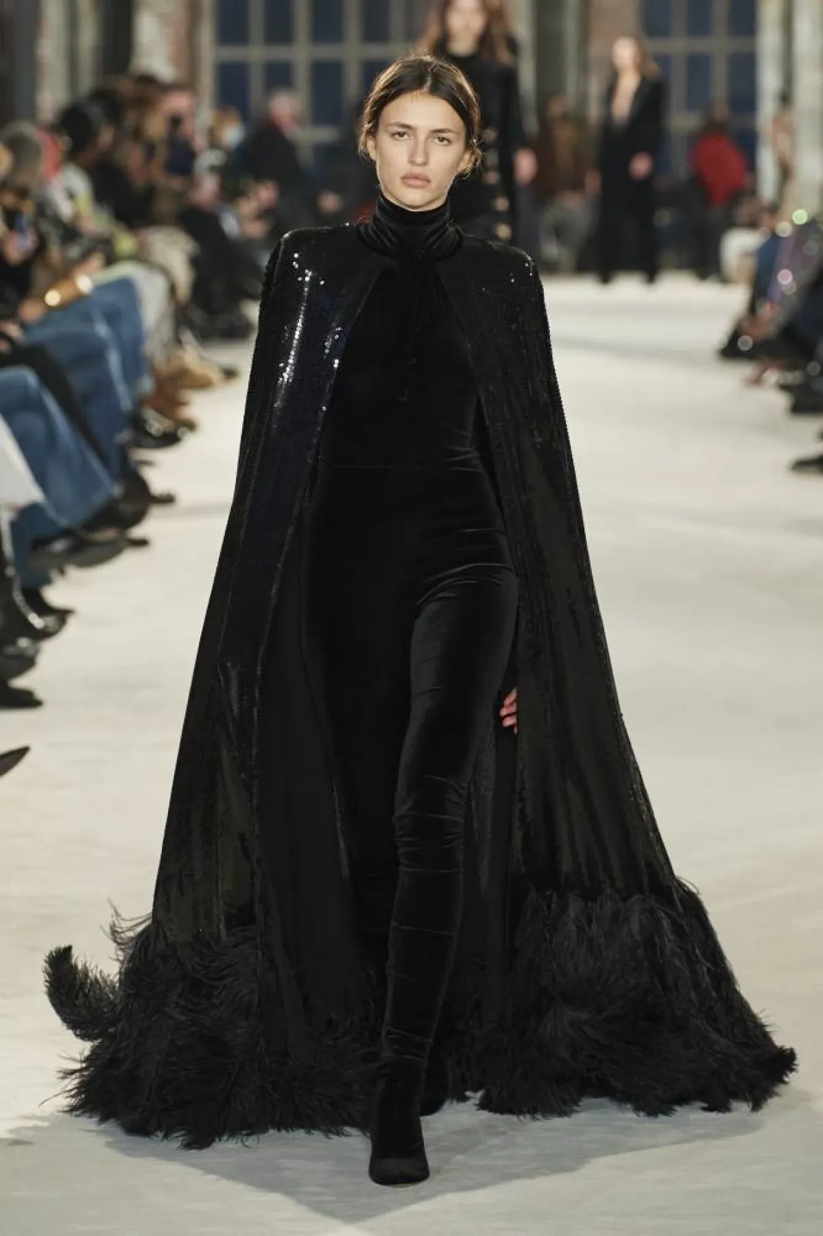 أسبوع باريس للأزياء الراقية