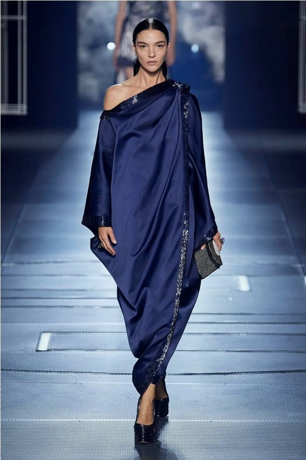 موديلات فساتين عيد الأضحى 2022 من فندي كوتور  Fendi Couture