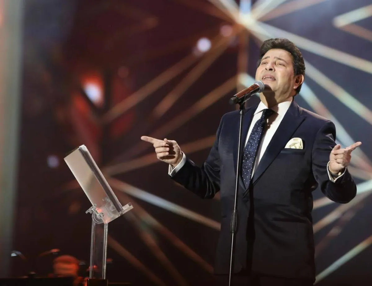 هاني شاكر الصورة من حسابه على فيسبوك