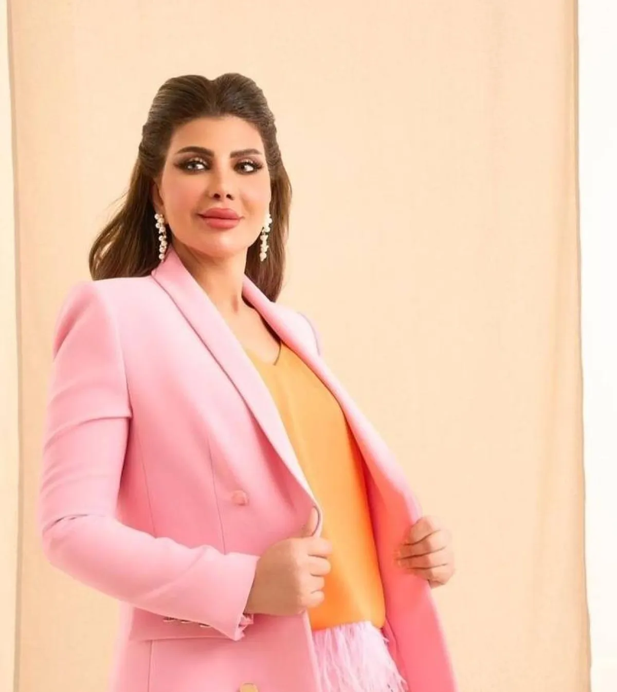 إلهام الفضالة صورة من صفحتها على انستغرام