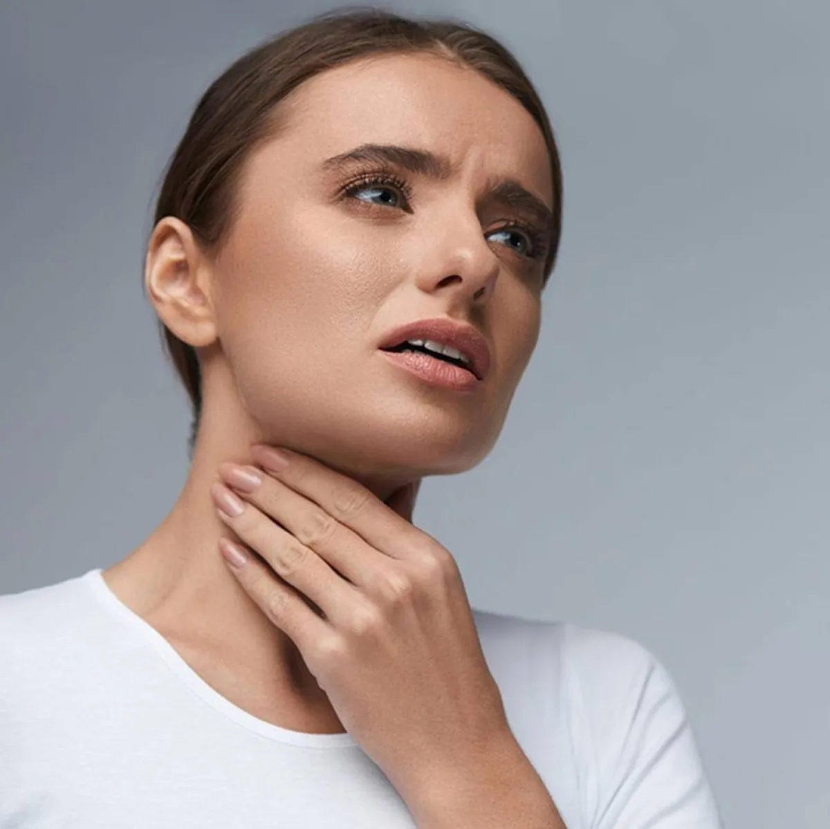 صورة لمريضة تشكو من السعال