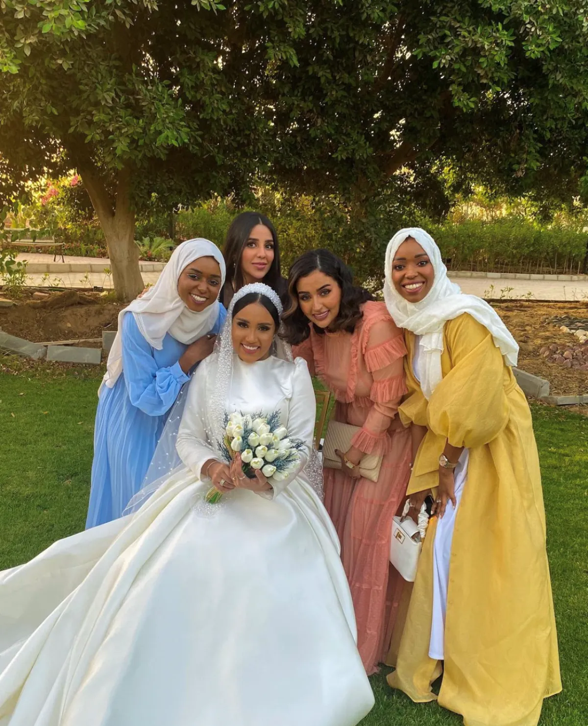 مرام ومنال وسارة ورندا في زواج نورة - الصورة من حساب منال على الانستجرام