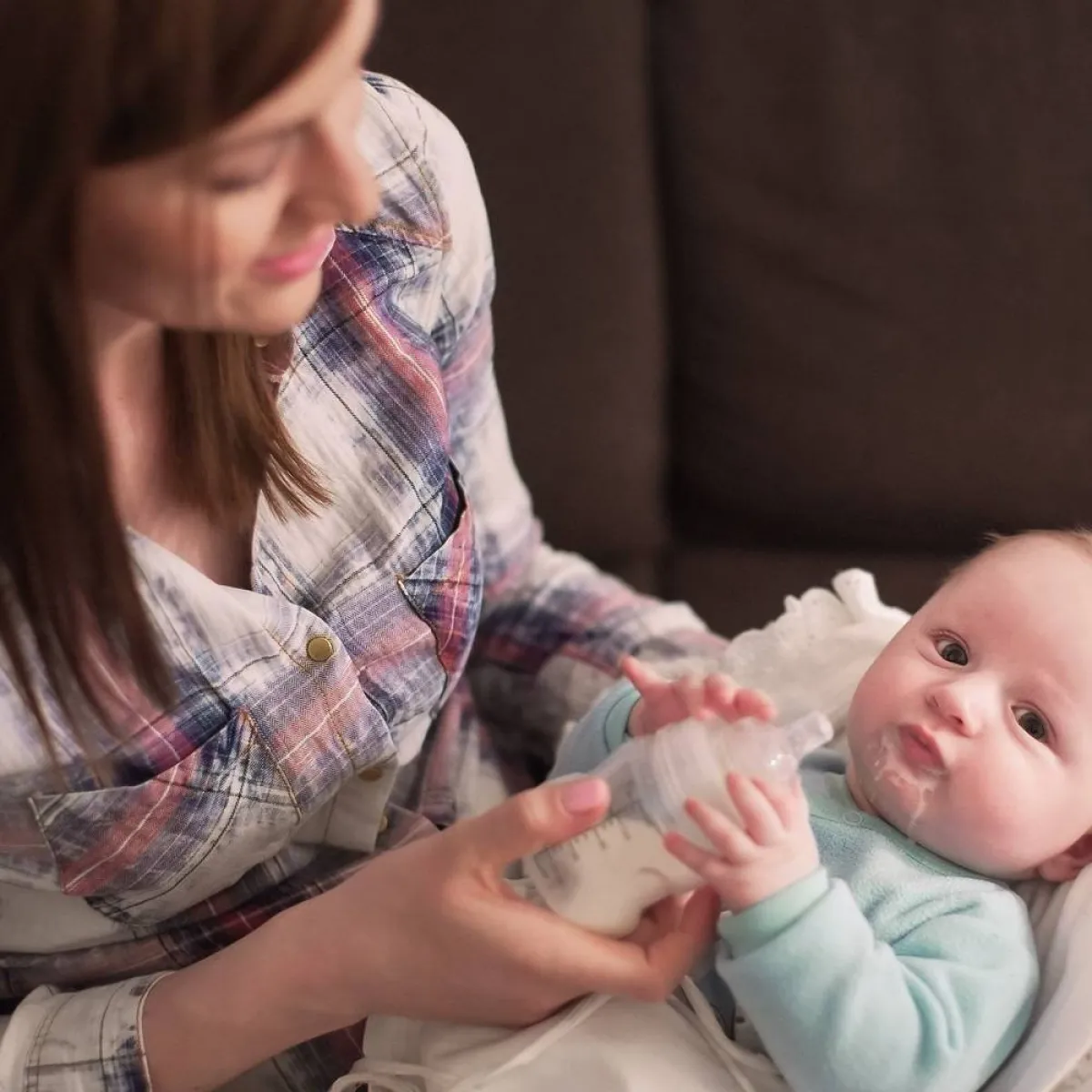 صورة لأم ومولودها