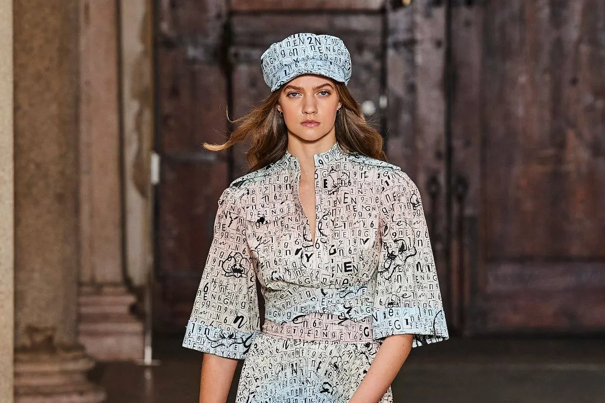 موديلات قبّعات من جيني Genny