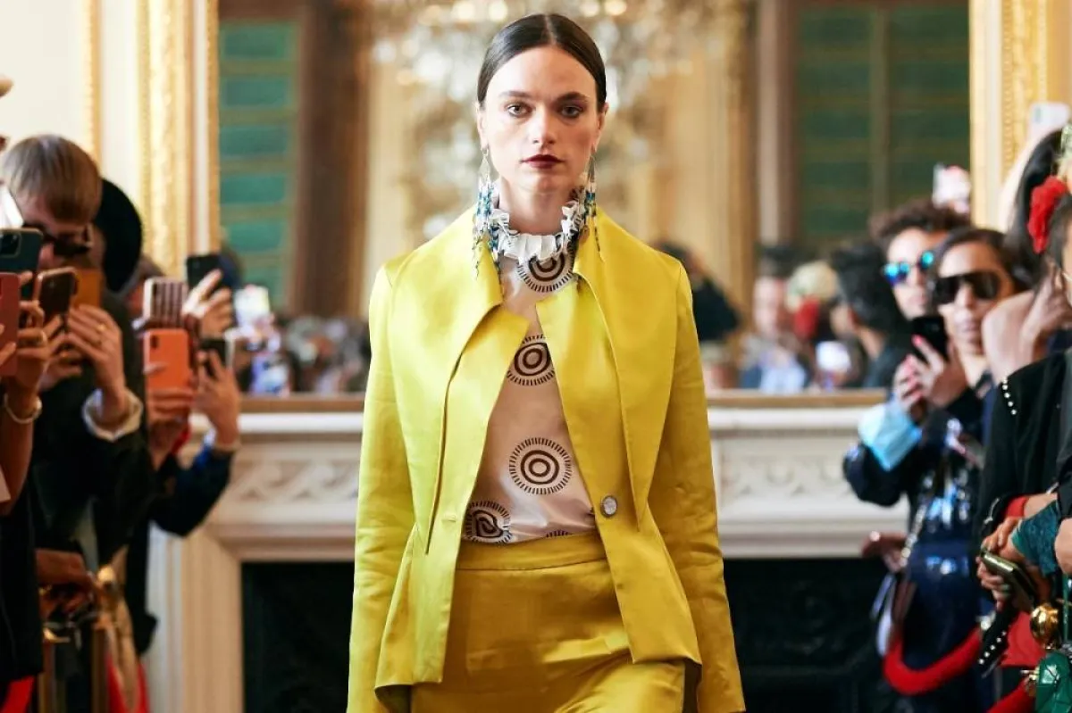 بدلات بألوان غير تقليدية من مالو سانفر Malu Sanffer