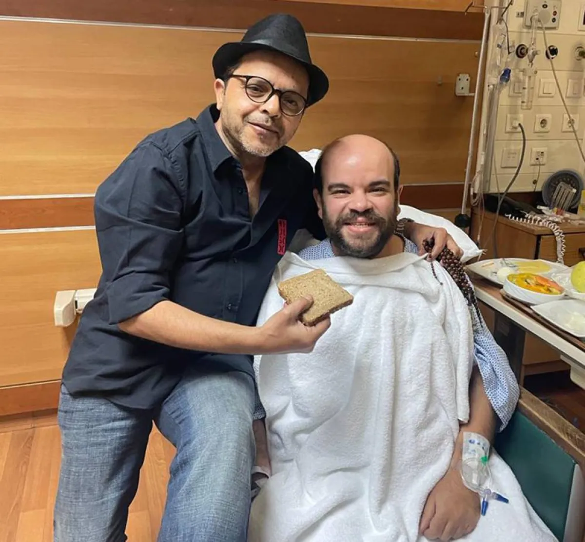 محمد عبد الرحمن ومحمد هنيدي- الصورة من حساب هنيدي على تويتر