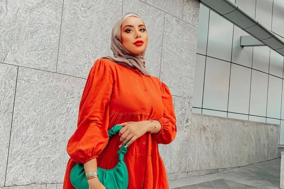 لفات حجاب بألوان فاتحة من رهف الشامي