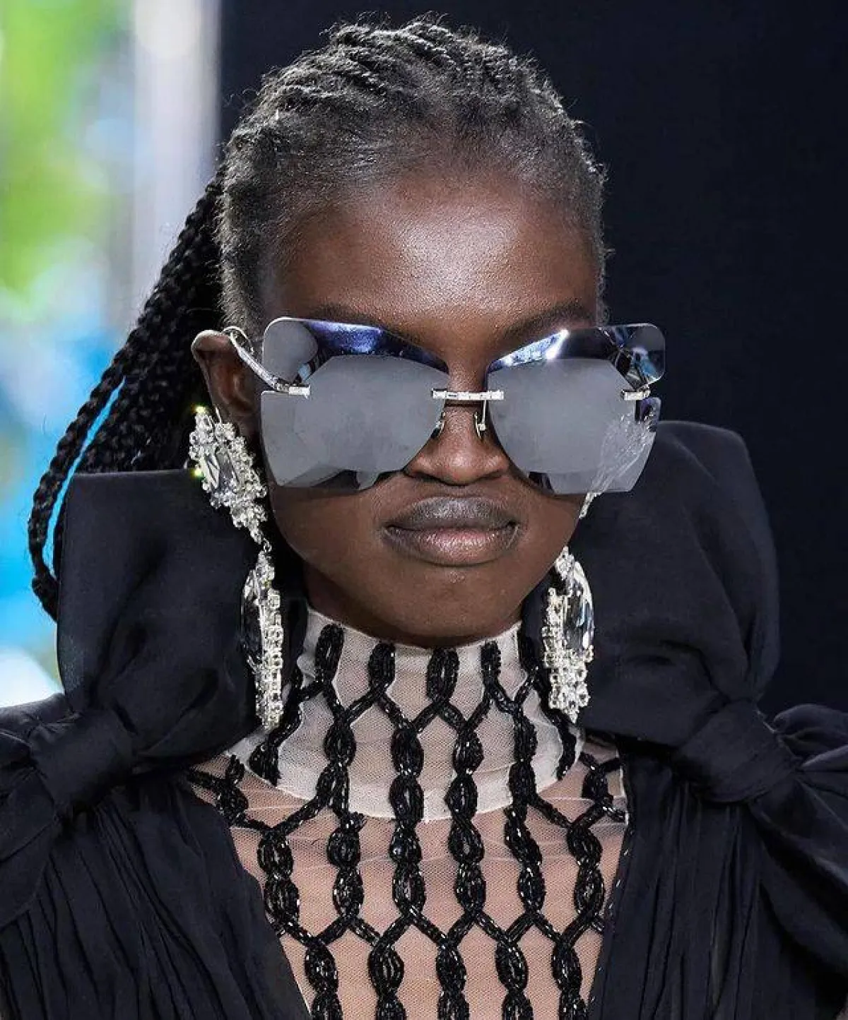 صورة من حساب الموديل Diana Achan على انستغرام من عرض أزياء Giambattista Valli