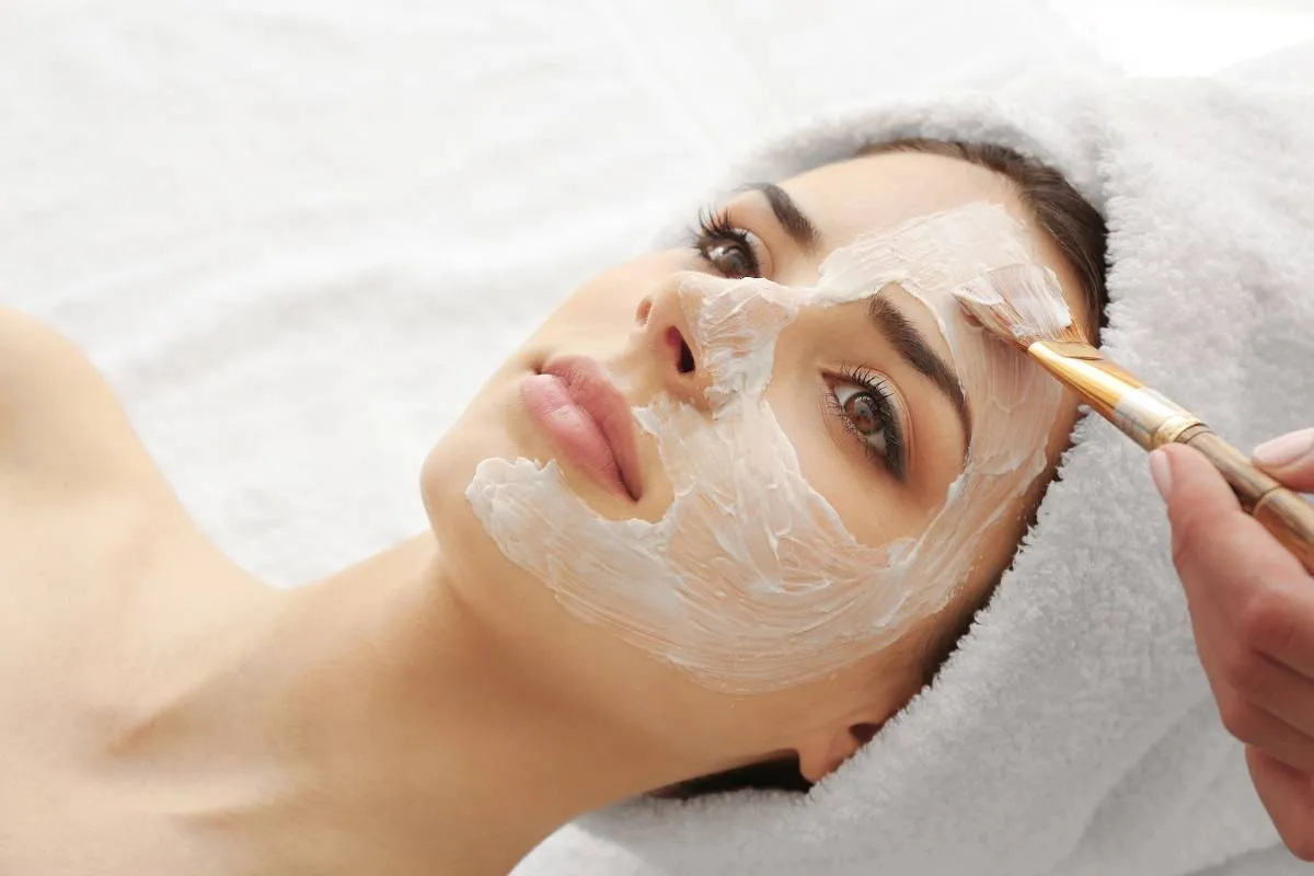 أقنعة للبشرة