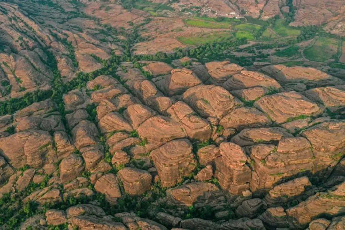 تظهر الصورة جبال القهر مصدر الصورة وكالة الأنباء السعودية واس