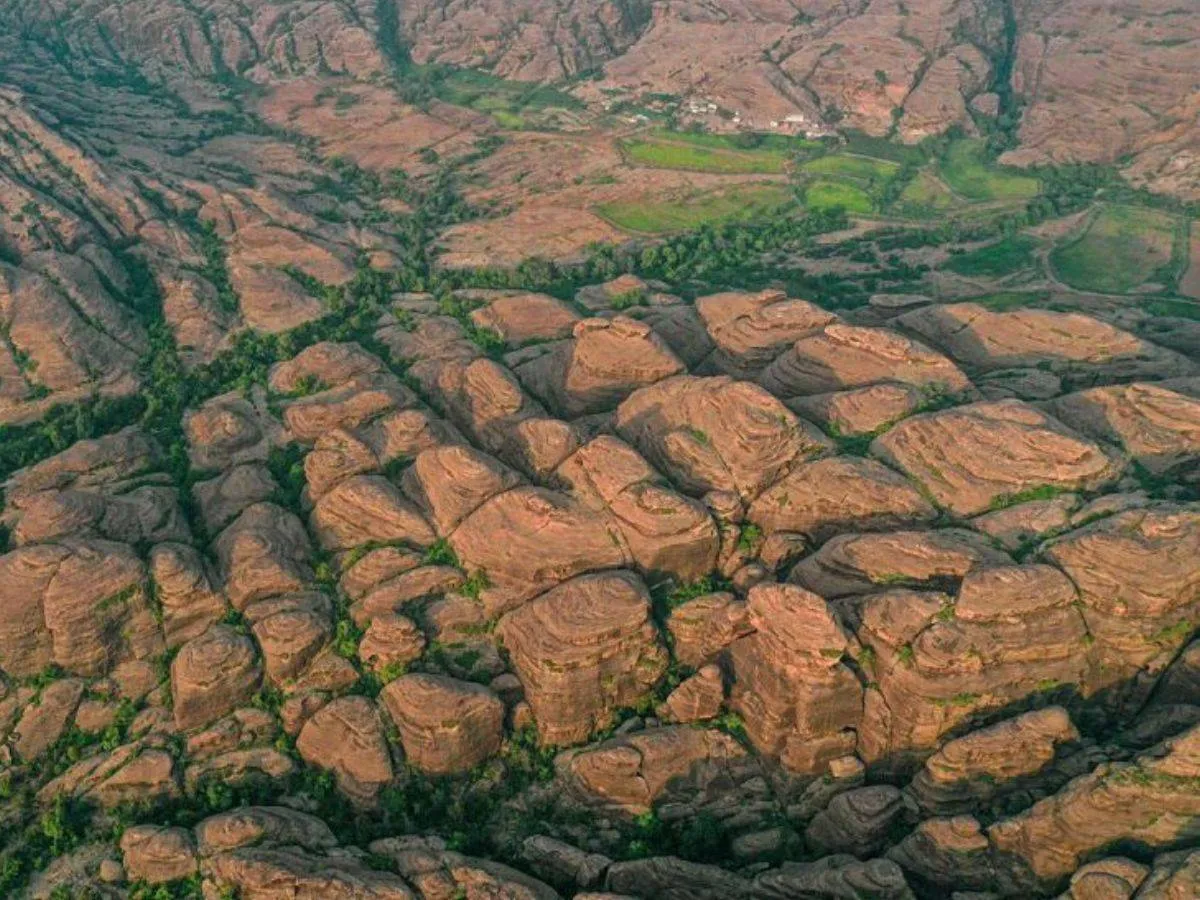 تظهر الصورة جبال القهر مصدر الصورة وكالة الأنباء السعودية واس