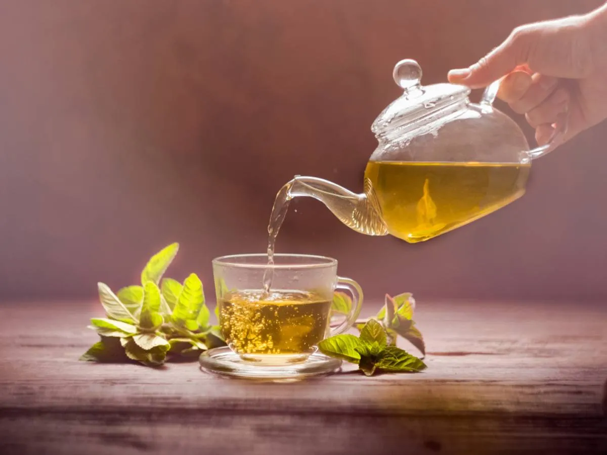 فوائد الشاي الأخضر على الريق