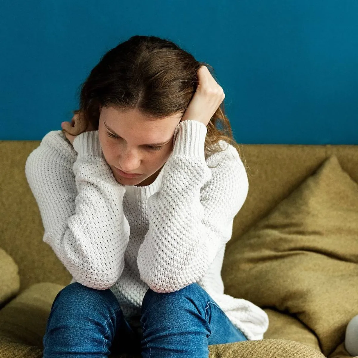 صورة لفتاة مراهقة