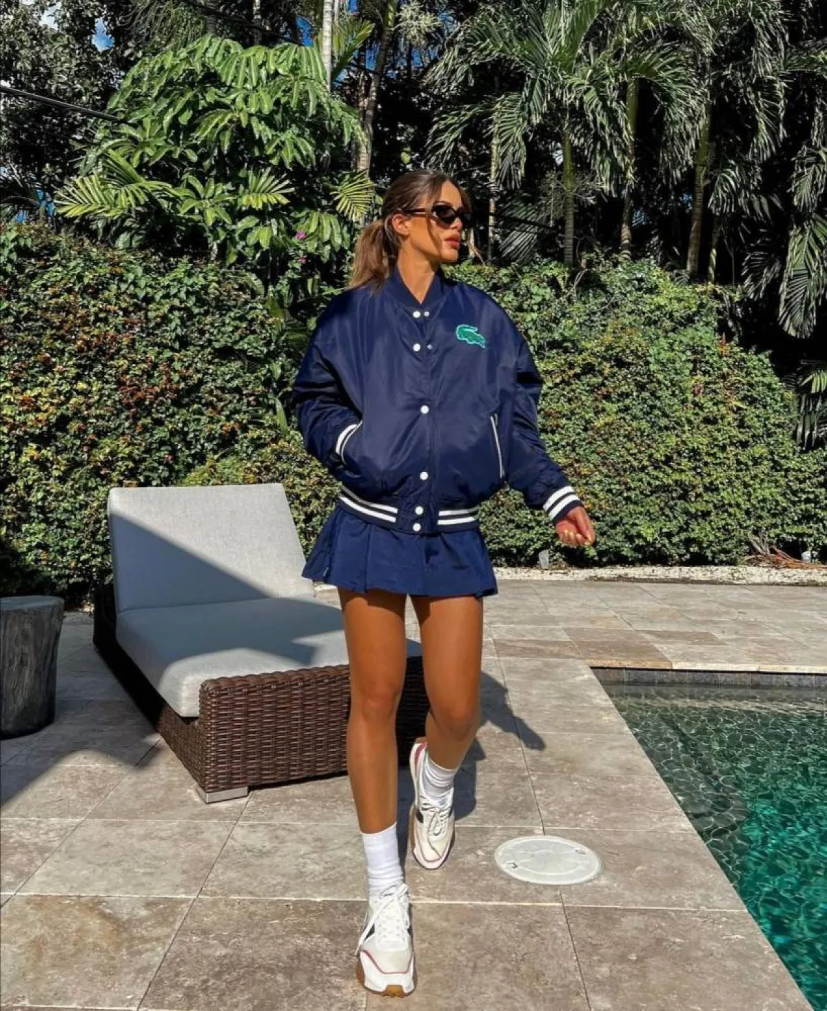 كاميلا كويلو بإطلالة عصرية