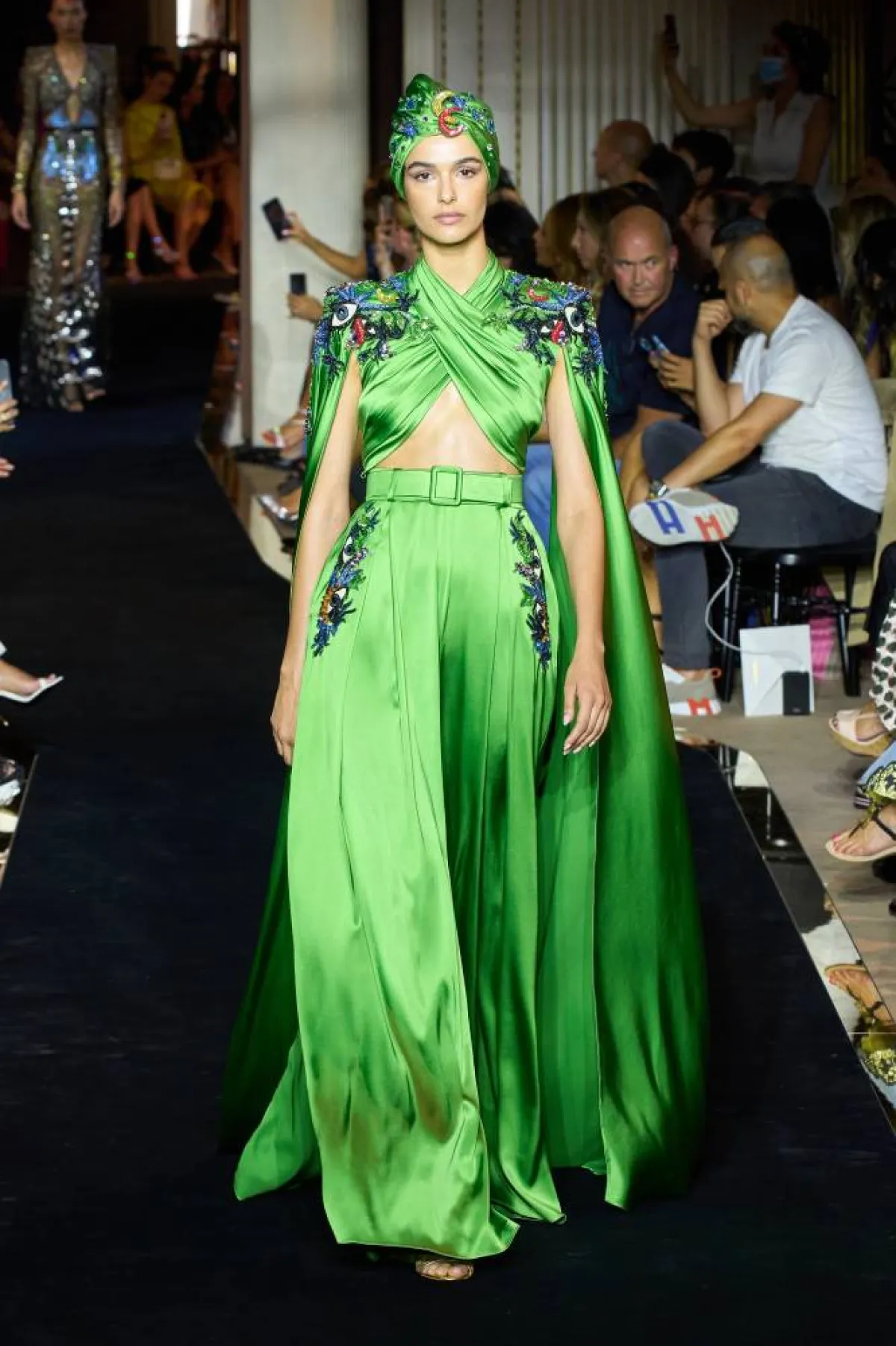 أسبوع باريس للأزياء الراقية