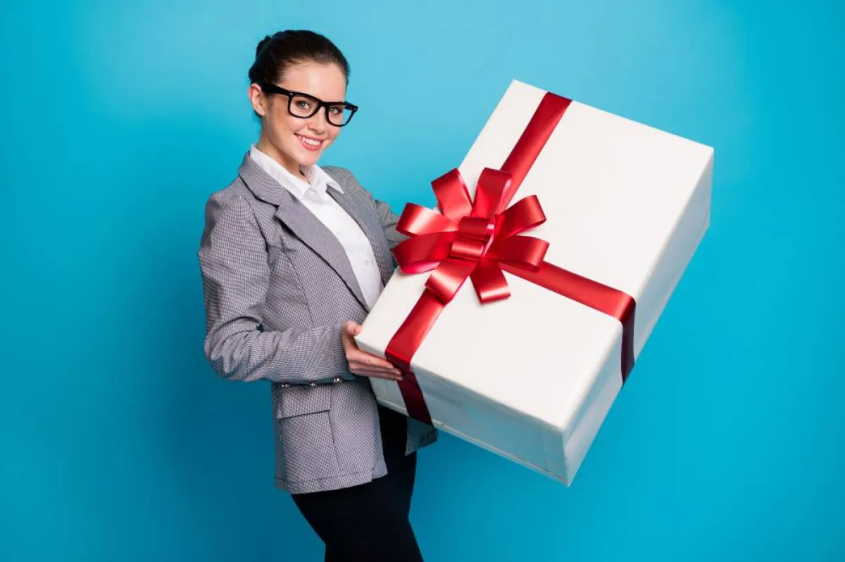 الهدايا عبارة عن مكافآت