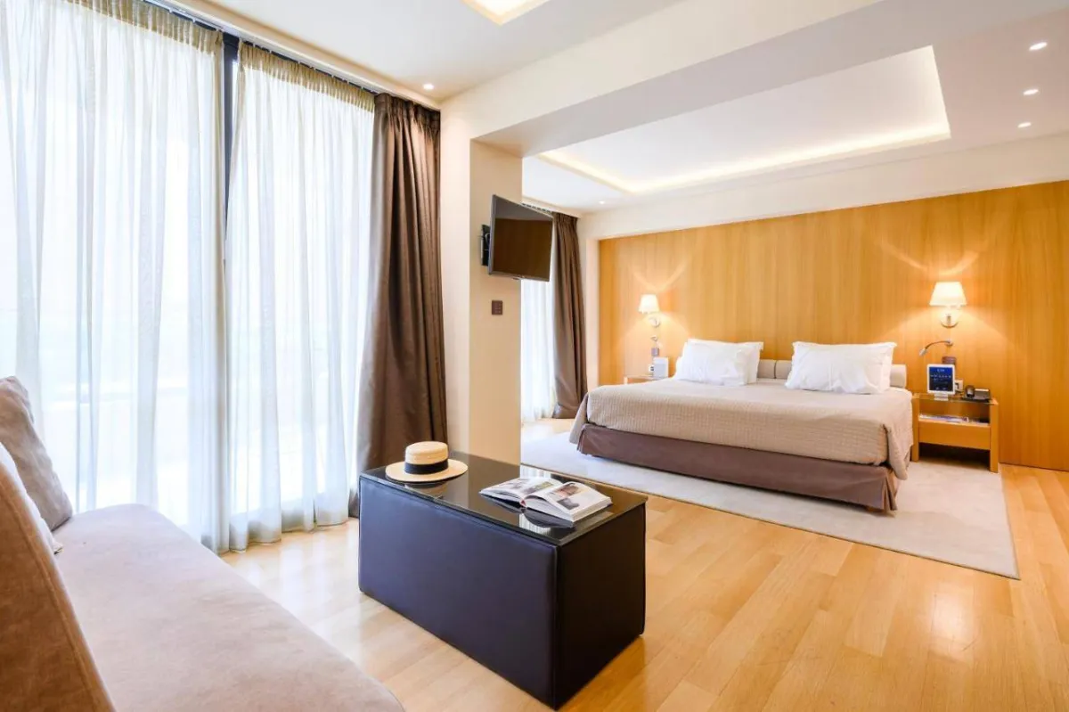 فندق ساموير فولياجميني