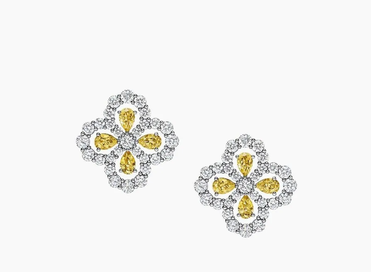 أقراط Diamond Loop من هاري وينستون Harry Winston 