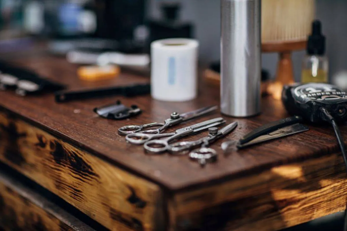 أدوات حلاقة 