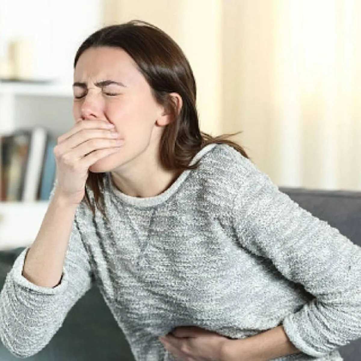 صورة لحامل تعاني من الغثيان